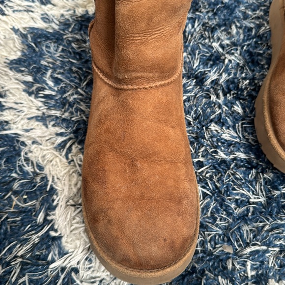 UGG boots, women’s size 8 - Picture 3 of 6